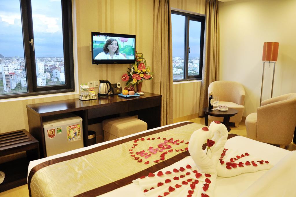 Bac Cuong Hotel Дананг Экстерьер фото
