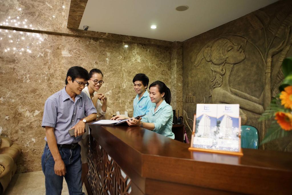 Bac Cuong Hotel Дананг Экстерьер фото