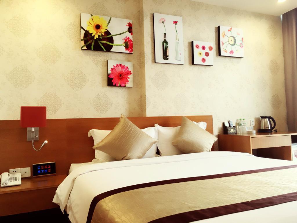 Bac Cuong Hotel Дананг Экстерьер фото