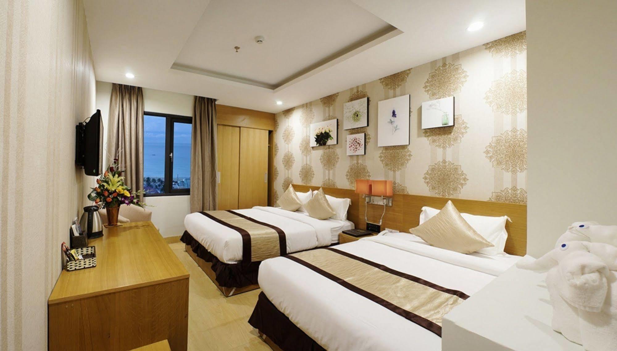 Bac Cuong Hotel Дананг Экстерьер фото
