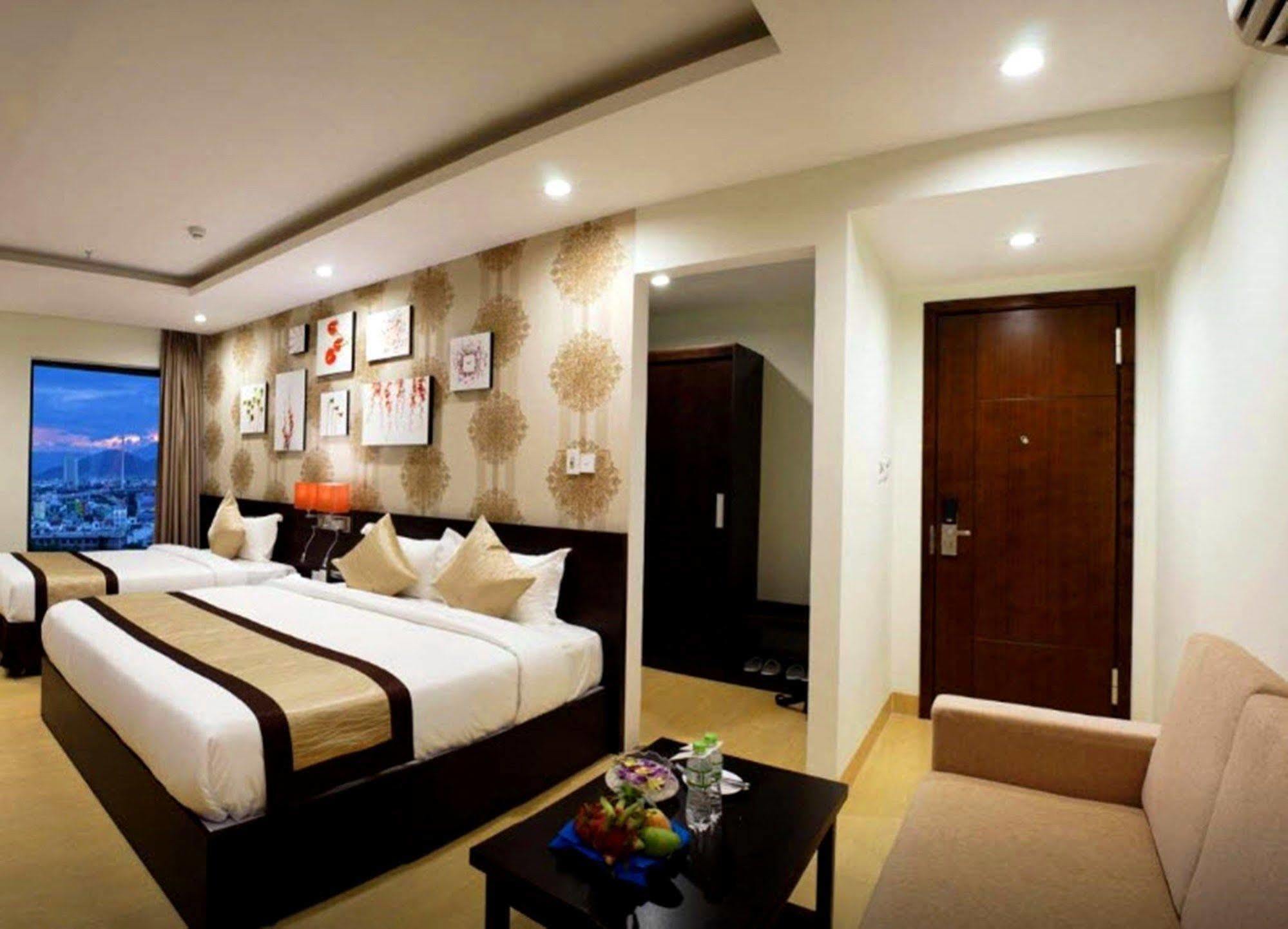 Bac Cuong Hotel Дананг Экстерьер фото