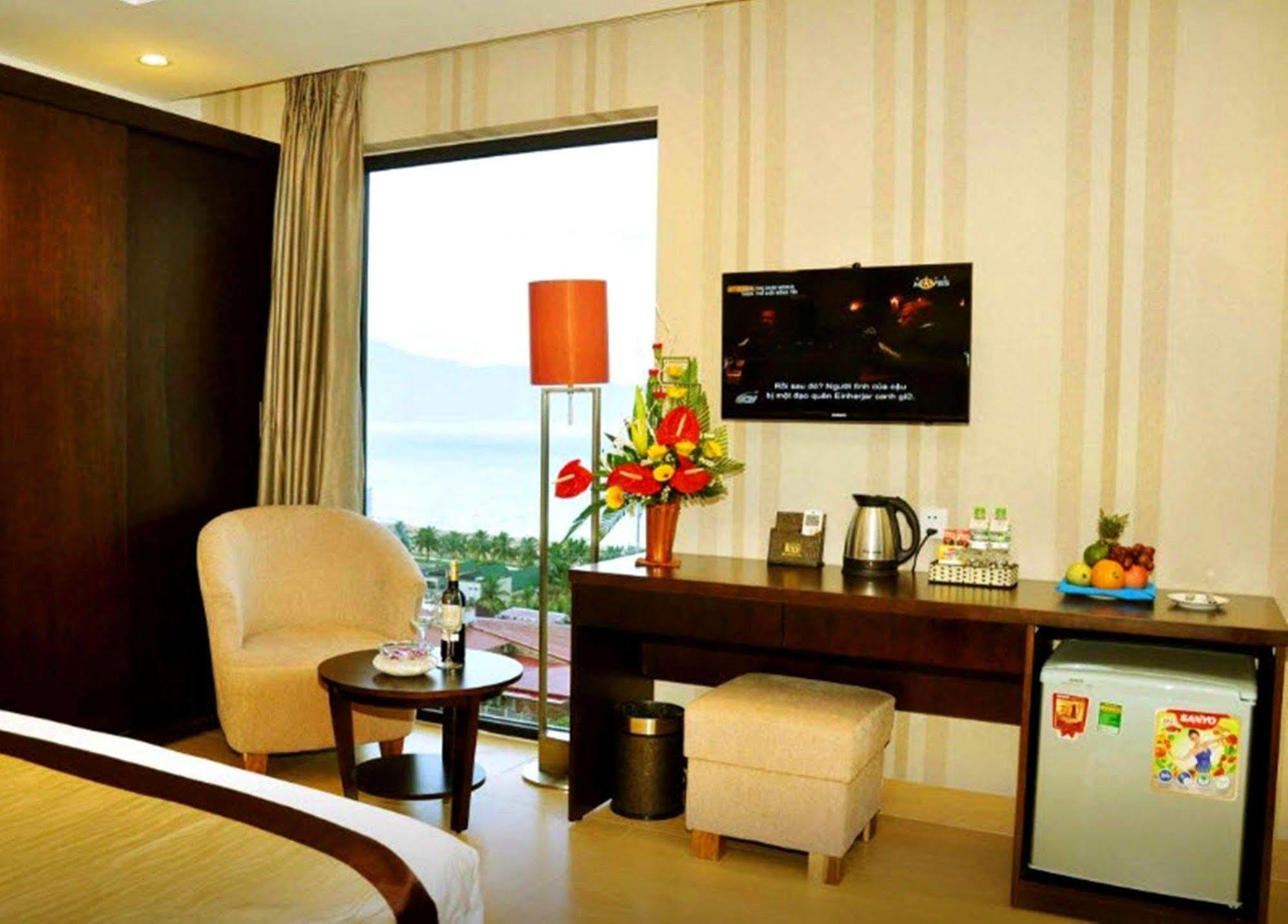 Bac Cuong Hotel Дананг Экстерьер фото